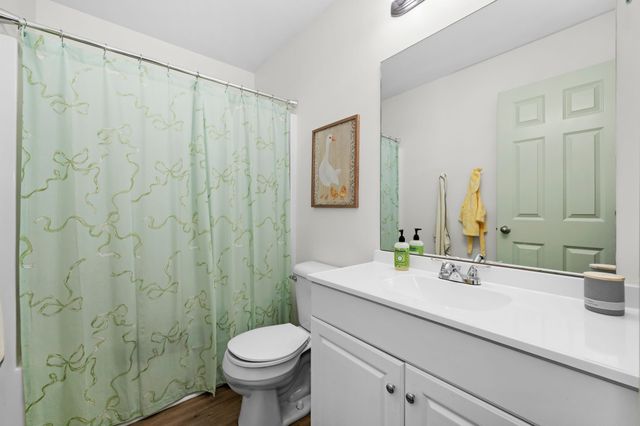 1328 Sunray Dr, Murfreesboro, TN 37127