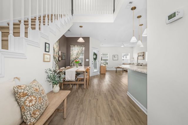 1328 Sunray Dr, Murfreesboro, TN 37127