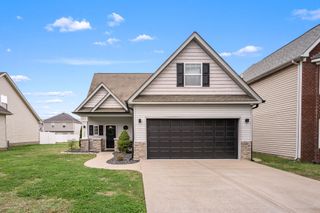1328 Sunray Dr, Murfreesboro, TN 37127
