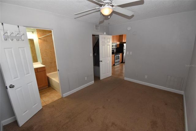220 6TH AVENUE N 11, St Petersburg, FL 33701