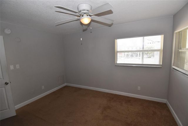 220 6TH AVENUE N 11, St Petersburg, FL 33701