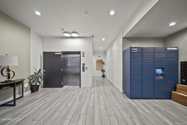900 S Kenmore Avenue Apt 504, Los Angeles, CA 90006
