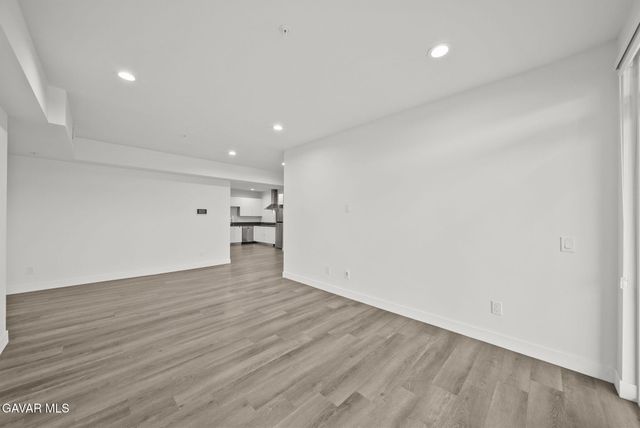 900 S Kenmore Avenue Apt 504, Los Angeles, CA 90006