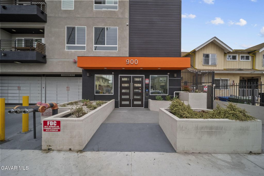 900 S Kenmore Avenue Apt 504, Los Angeles, CA 90006