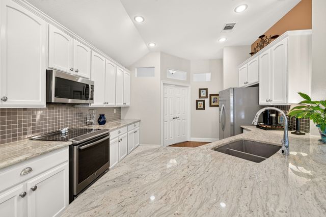 9608 Grandview Drive, Denton, TX 76207