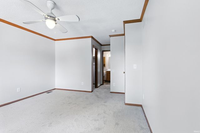 2306 Bluewater Trail, Fort Wayne, IN 46804