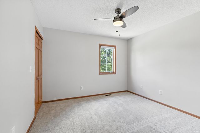 2306 Bluewater Trail, Fort Wayne, IN 46804