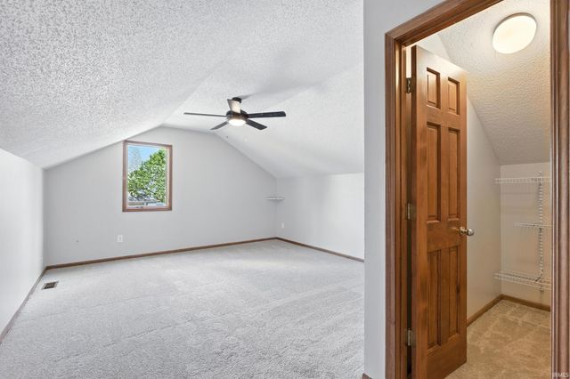 2306 Bluewater Trail, Fort Wayne, IN 46804