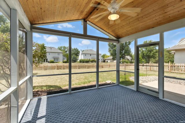 2306 Bluewater Trail, Fort Wayne, IN 46804