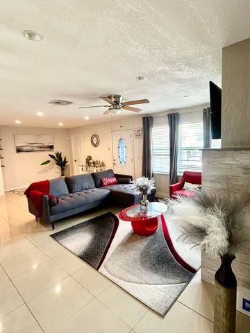 650 SW Todd Avenue, Port St. Lucie, Port St Lucie, FL 34983