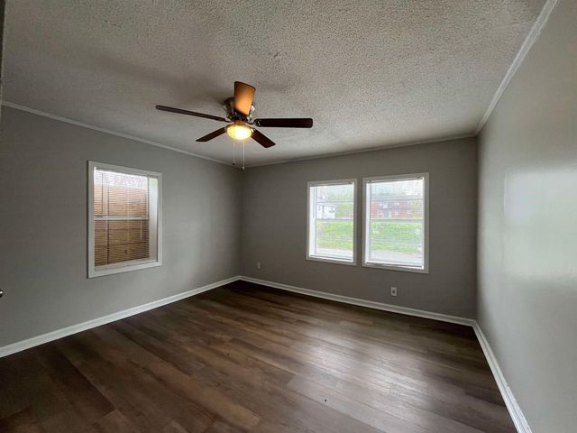 90 E TRIGG AVE, Memphis, TN 38106