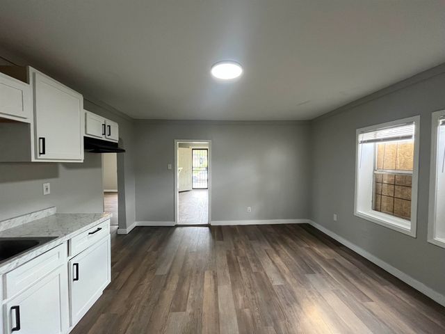 90 E TRIGG AVE, Memphis, TN 38106