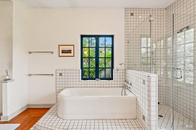 1212 N Fitch Mountain Rd, Healdsburg, CA 95448