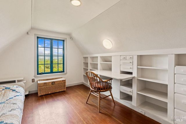 1212 N Fitch Mountain Rd, Healdsburg, CA 95448