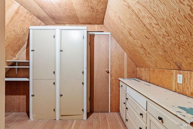 1212 N Fitch Mountain Rd, Healdsburg, CA 95448