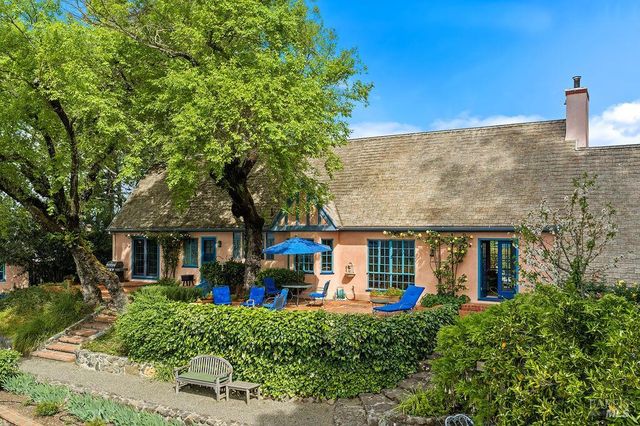 1212 N Fitch Mountain Rd, Healdsburg, CA 95448