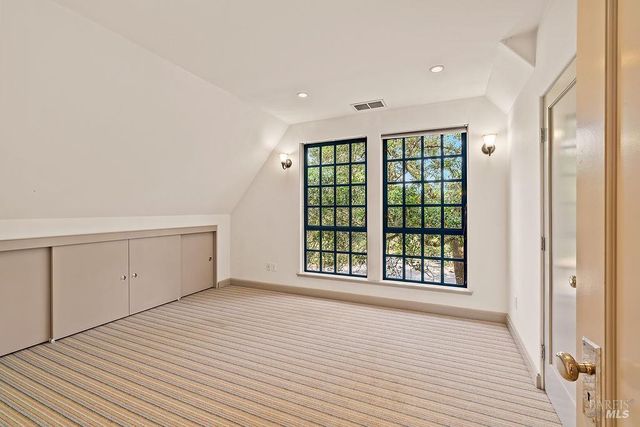 1212 N Fitch Mountain Rd, Healdsburg, CA 95448