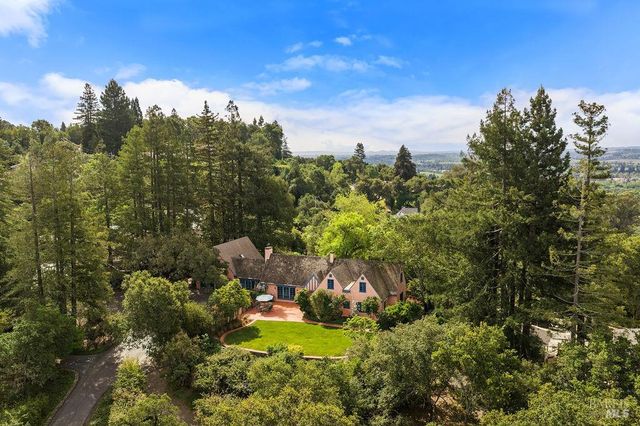 1212 N Fitch Mountain Rd, Healdsburg, CA 95448