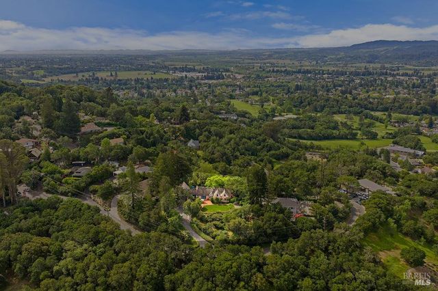 1212 N Fitch Mountain Rd, Healdsburg, CA 95448