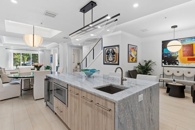 122 SE 6th Avenue 3, Delray Beach, FL 33483