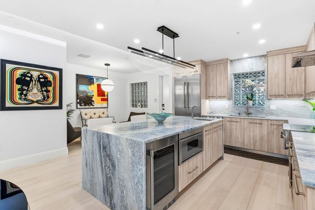 122 SE 6th Avenue 3, Delray Beach, FL 33483