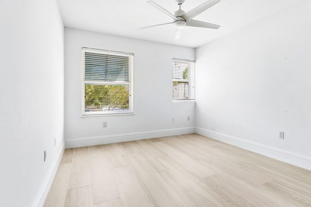 122 SE 6th Avenue 3, Delray Beach, FL 33483