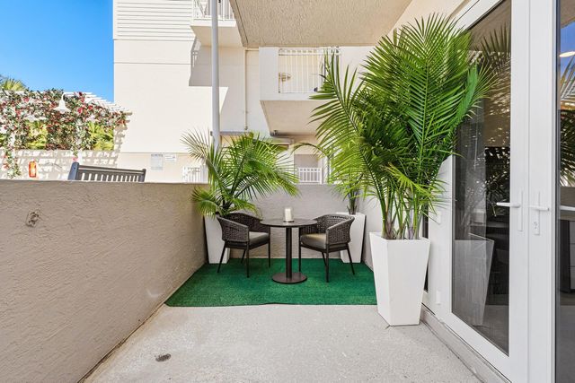 122 SE 6th Avenue 3, Delray Beach, FL 33483