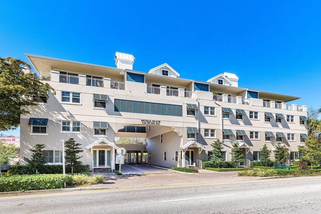 122 SE 6th Avenue 3, Delray Beach, FL 33483