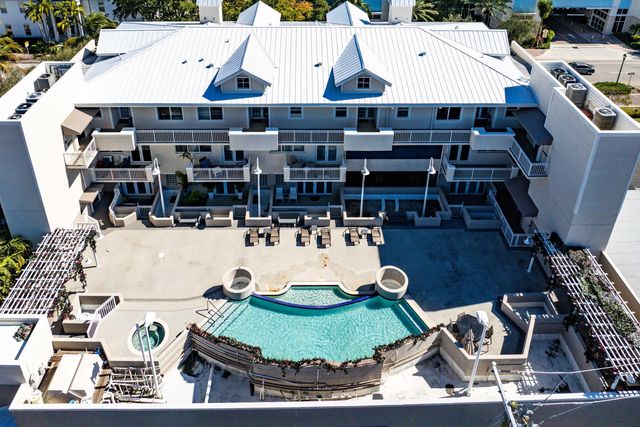 122 SE 6th Avenue 3, Delray Beach, FL 33483