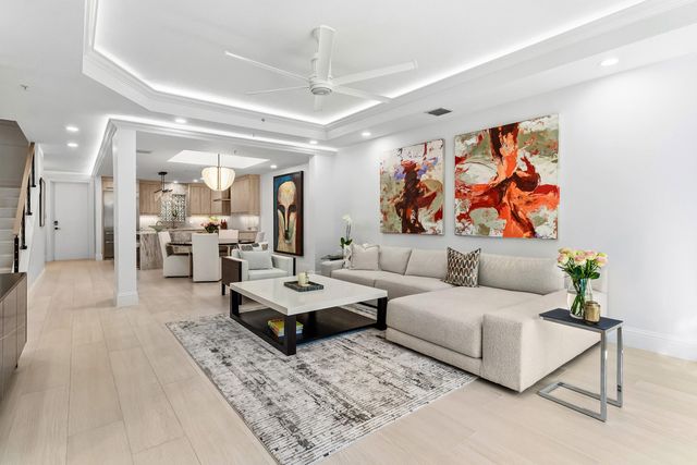 122 SE 6th Avenue 3, Delray Beach, FL 33483