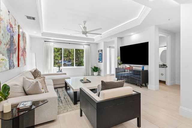 122 SE 6th Avenue 3, Delray Beach, FL 33483