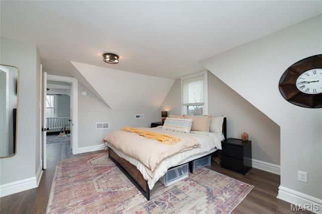 9527 W Milton Avenue, Overland, MO 63114