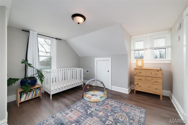 9527 W Milton Avenue, Overland, MO 63114