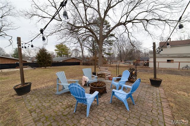 9527 W Milton Avenue, Overland, MO 63114