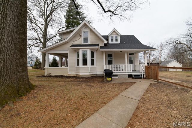 9527 W Milton Avenue, Overland, MO 63114