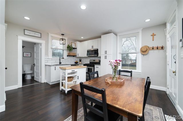 9527 W Milton Avenue, Overland, MO 63114