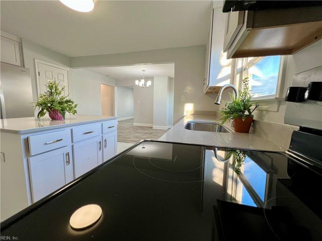 423 Shenandoah RD, Hampton, VA 23661