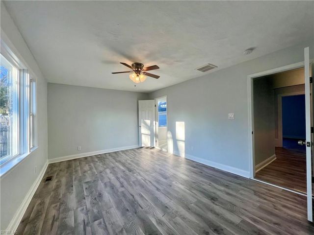 423 Shenandoah RD, Hampton, VA 23661