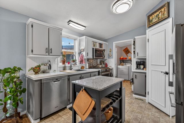 5404 SW Badger Road, Terrebonne, OR 97760