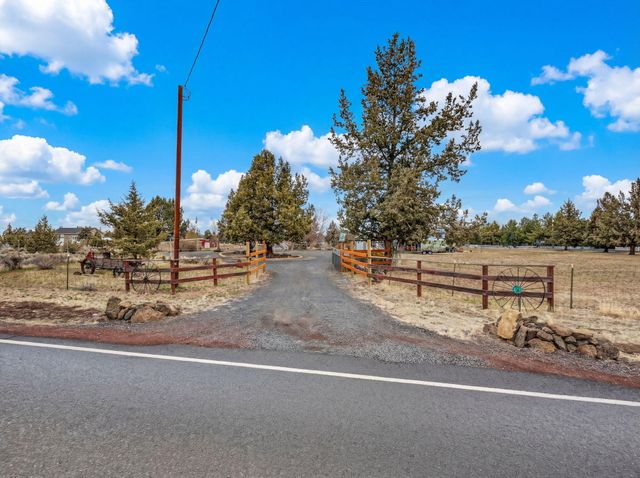 5404 SW Badger Road, Terrebonne, OR 97760