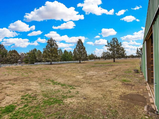 5404 SW Badger Road, Terrebonne, OR 97760