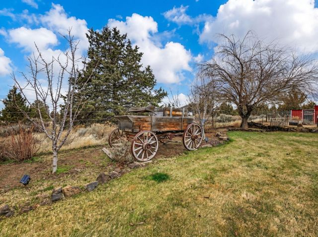 5404 SW Badger Road, Terrebonne, OR 97760