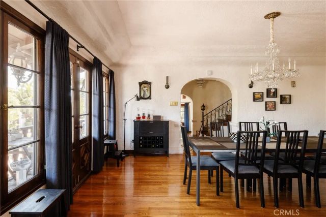 7 37th Place, Long Beach, CA 90803