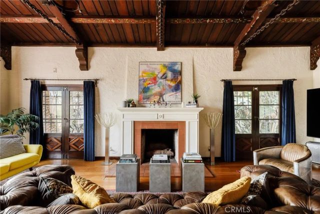 7 37th Place, Long Beach, CA 90803