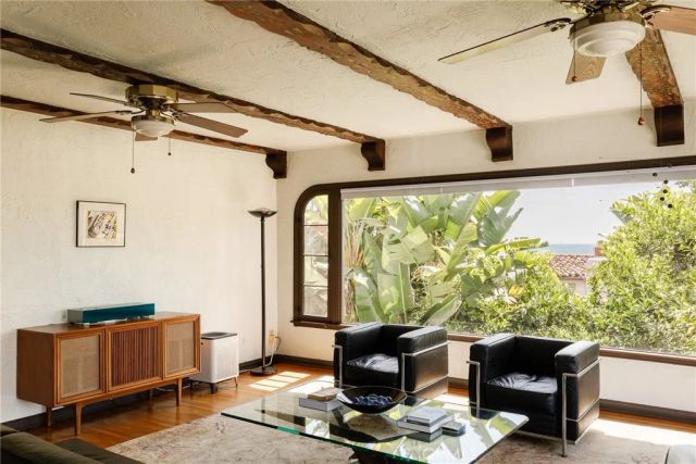 7 37th Place, Long Beach, CA 90803