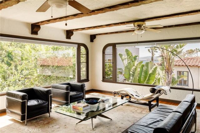 7 37th Place, Long Beach, CA 90803