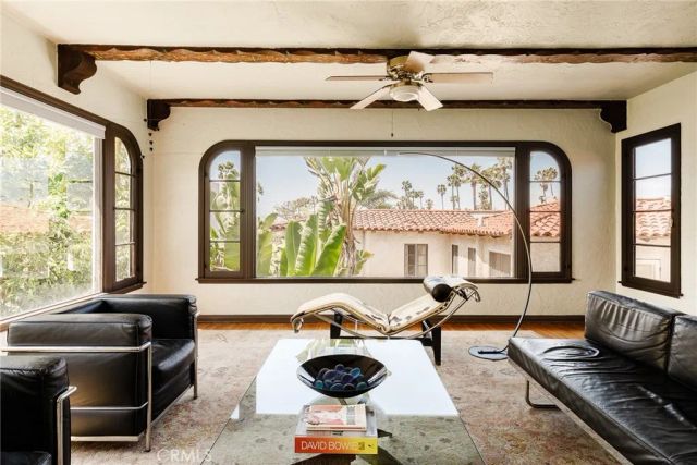 7 37th Place, Long Beach, CA 90803