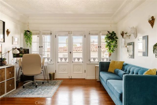 7 37th Place, Long Beach, CA 90803