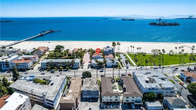 7 37th Place, Long Beach, CA 90803