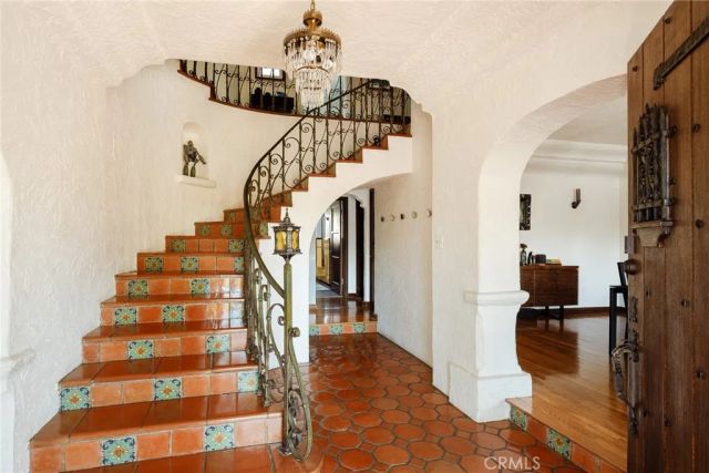 7 37th Place, Long Beach, CA 90803